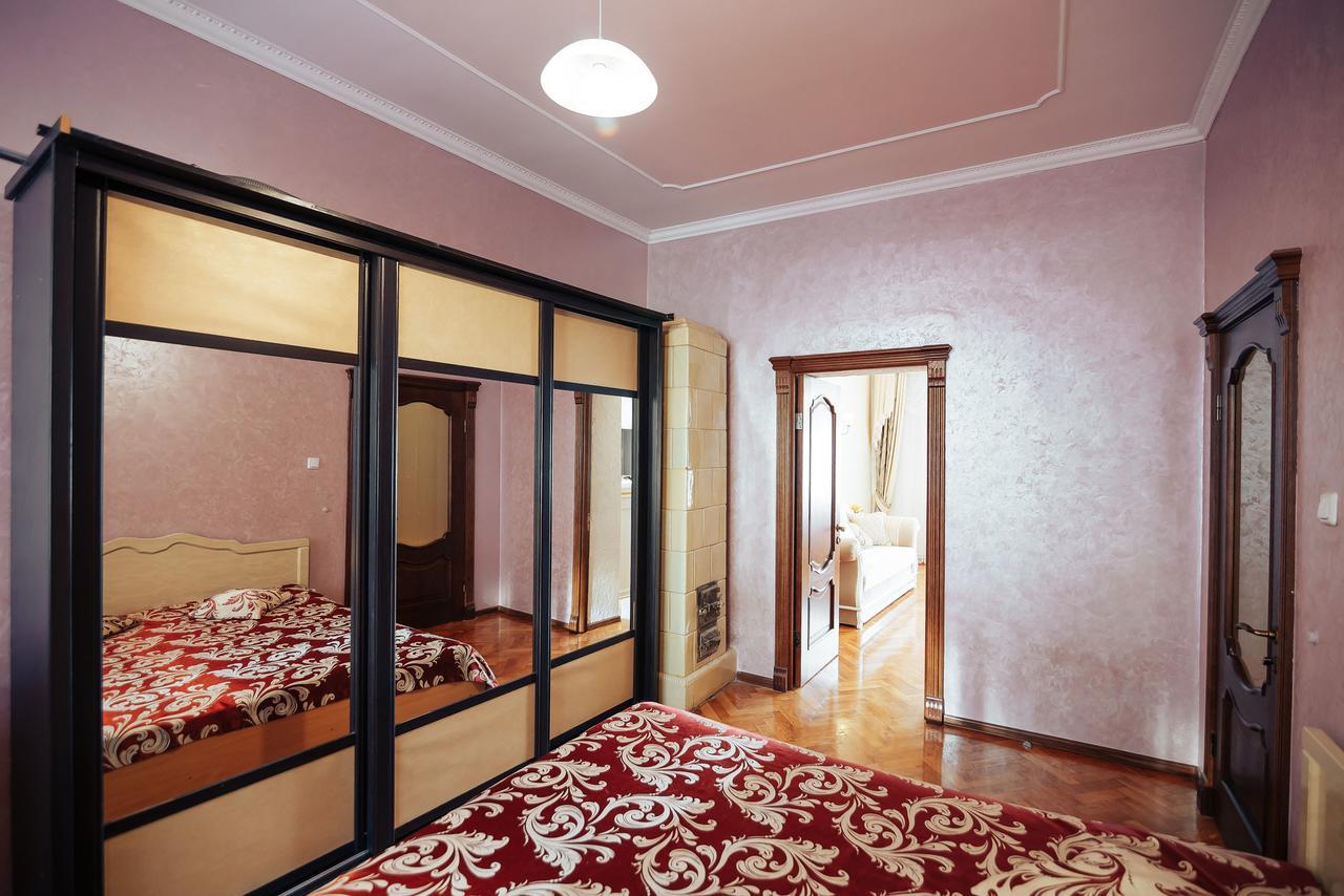 איוונו-פרנקיבסק Centreville Apartments מראה חיצוני תמונה