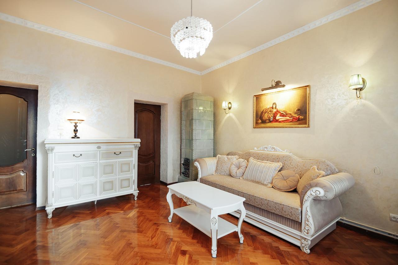 איוונו-פרנקיבסק Centreville Apartments מראה חיצוני תמונה